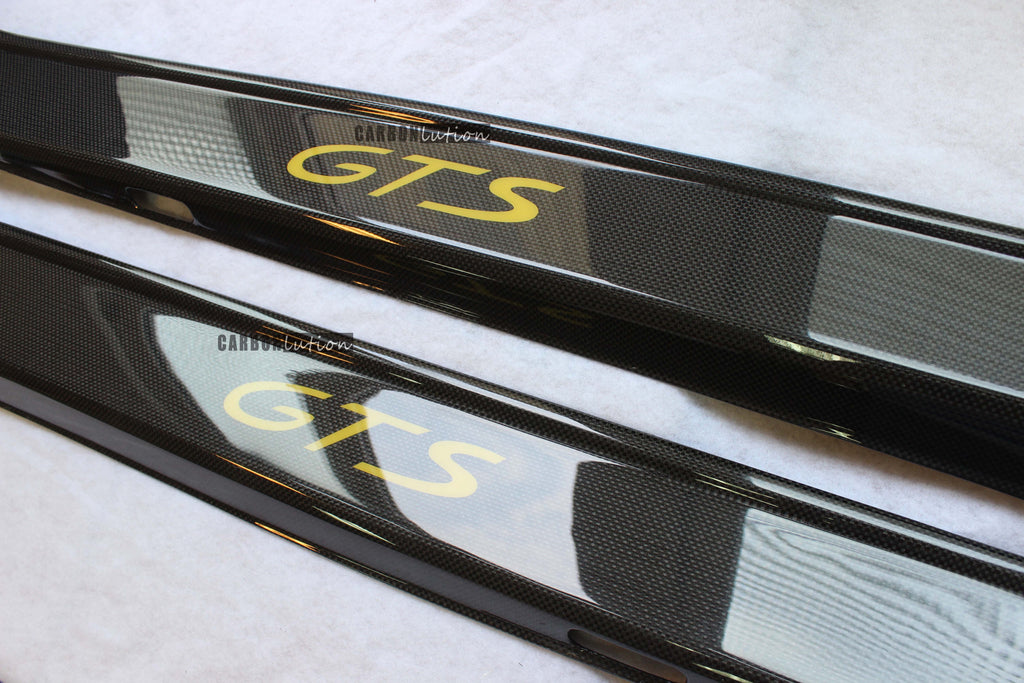 981/718 Dry carbon door sills