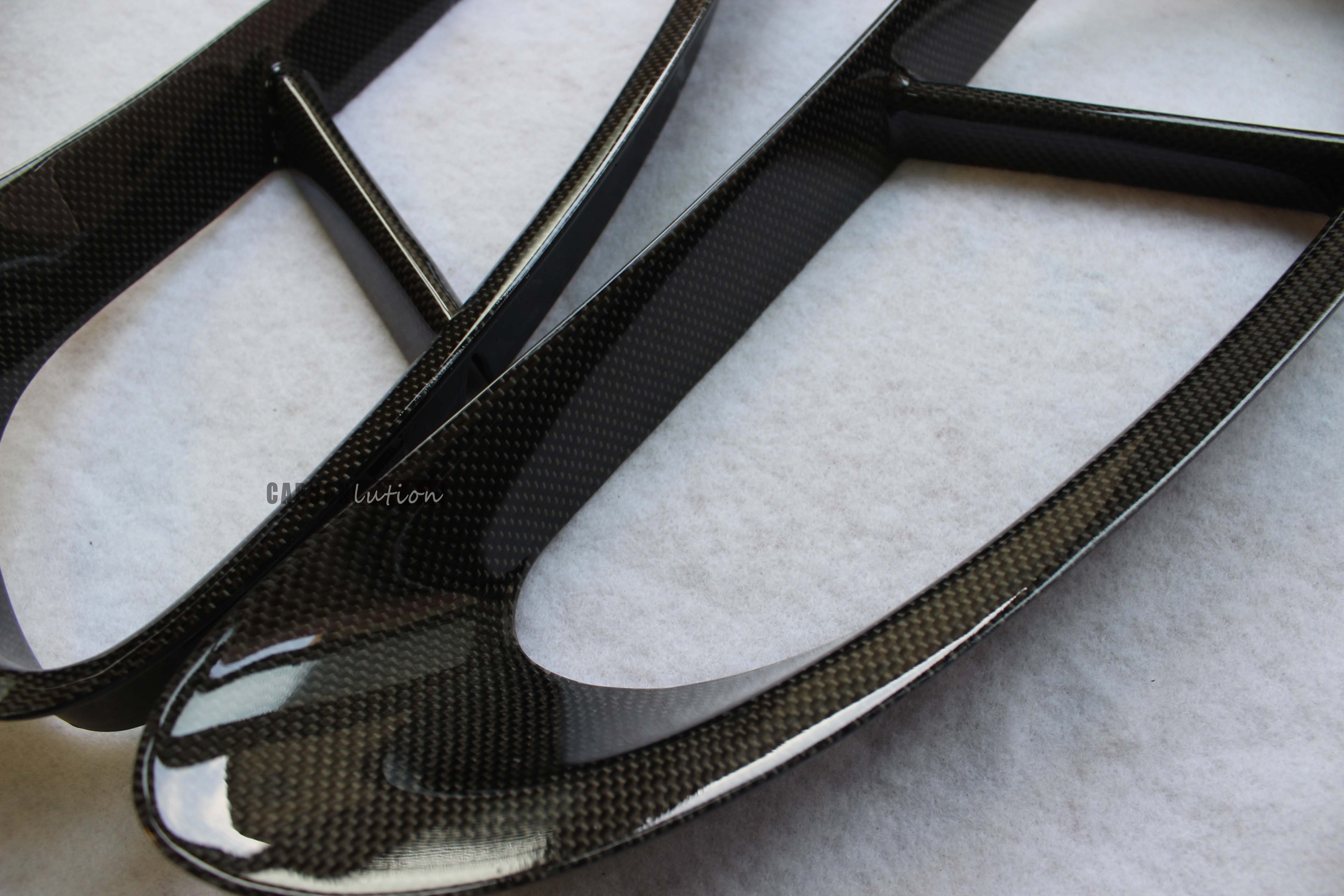 981 carbon side vent