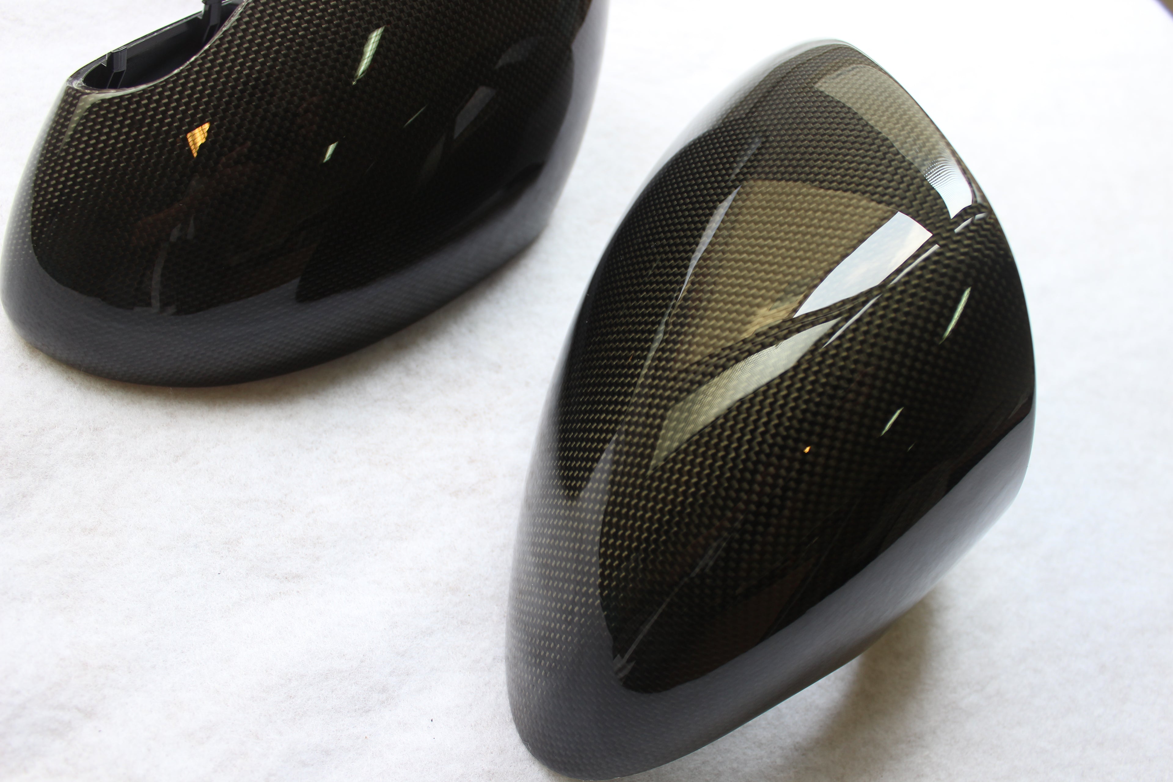 991/981 Carbon fiber side mirror housing (for none sport)