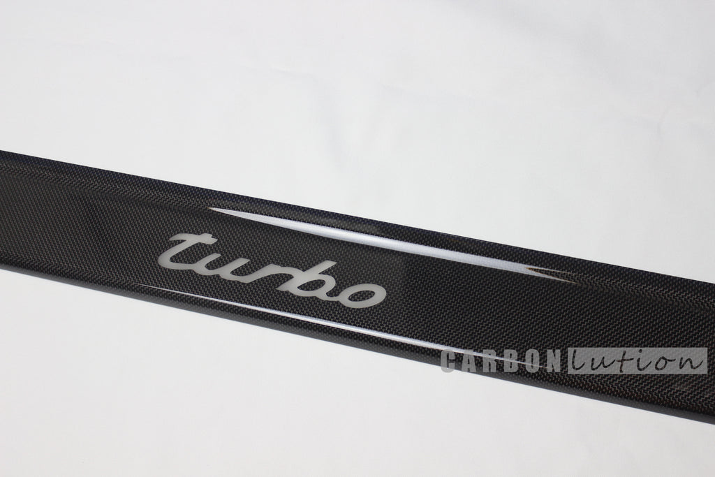 997 & 987 Dry Carbon outer sill (illuminated)
