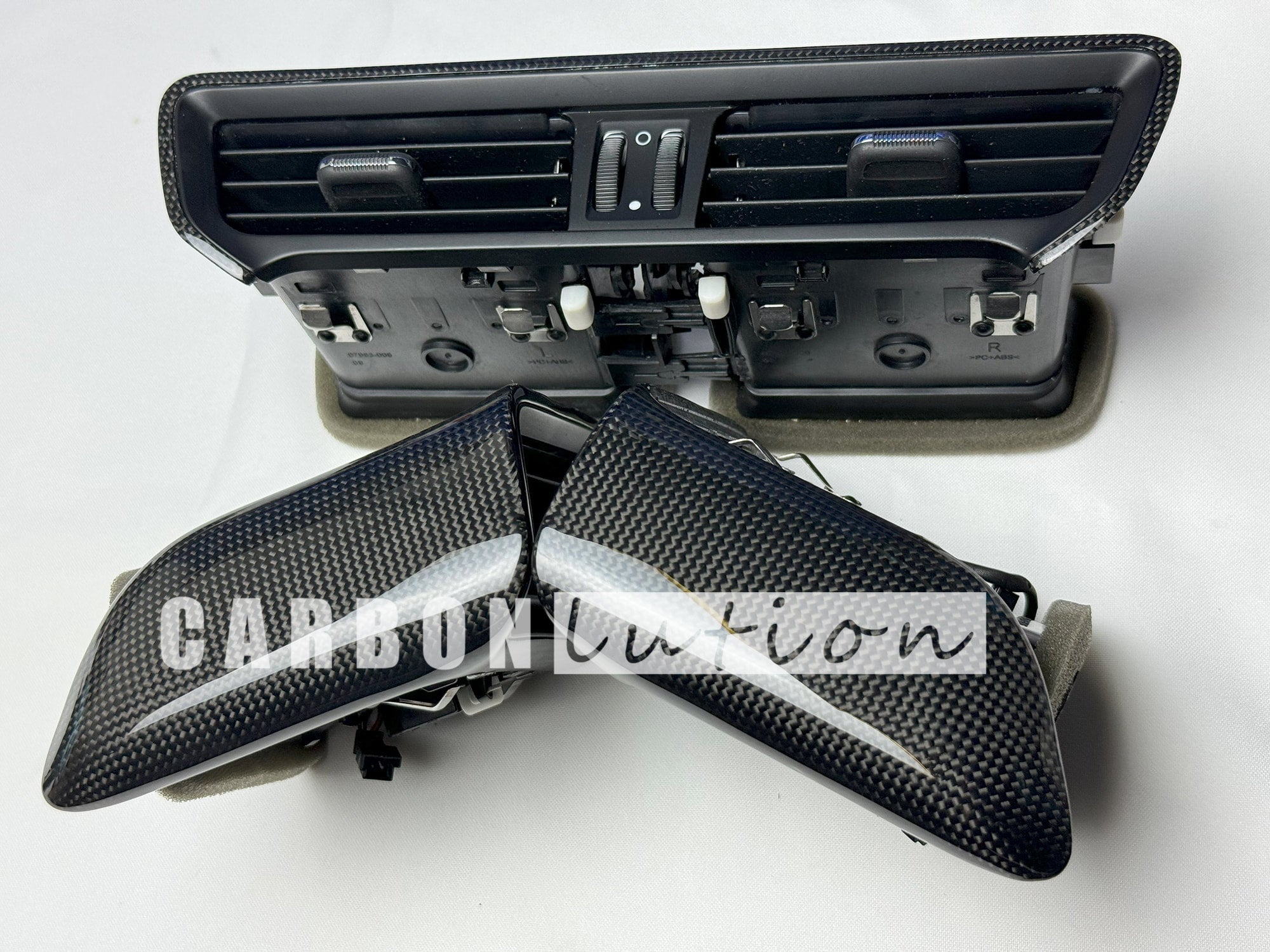 Carbon A/C vents