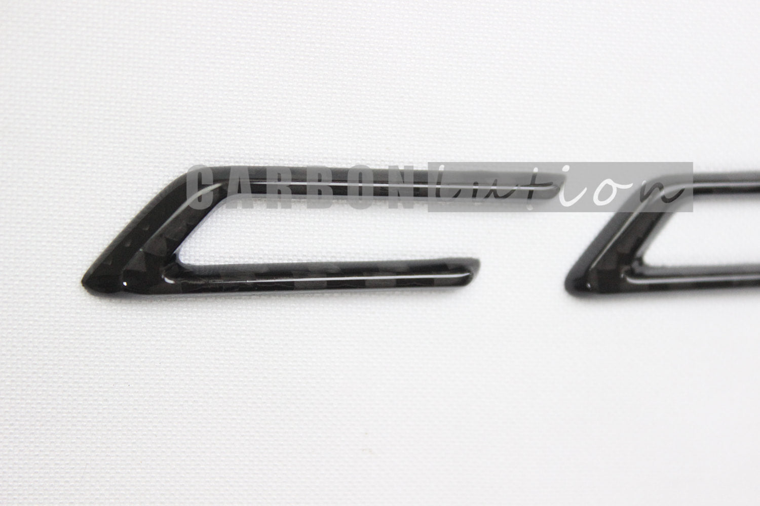 Corvette C8 carbon fiber emblem badges