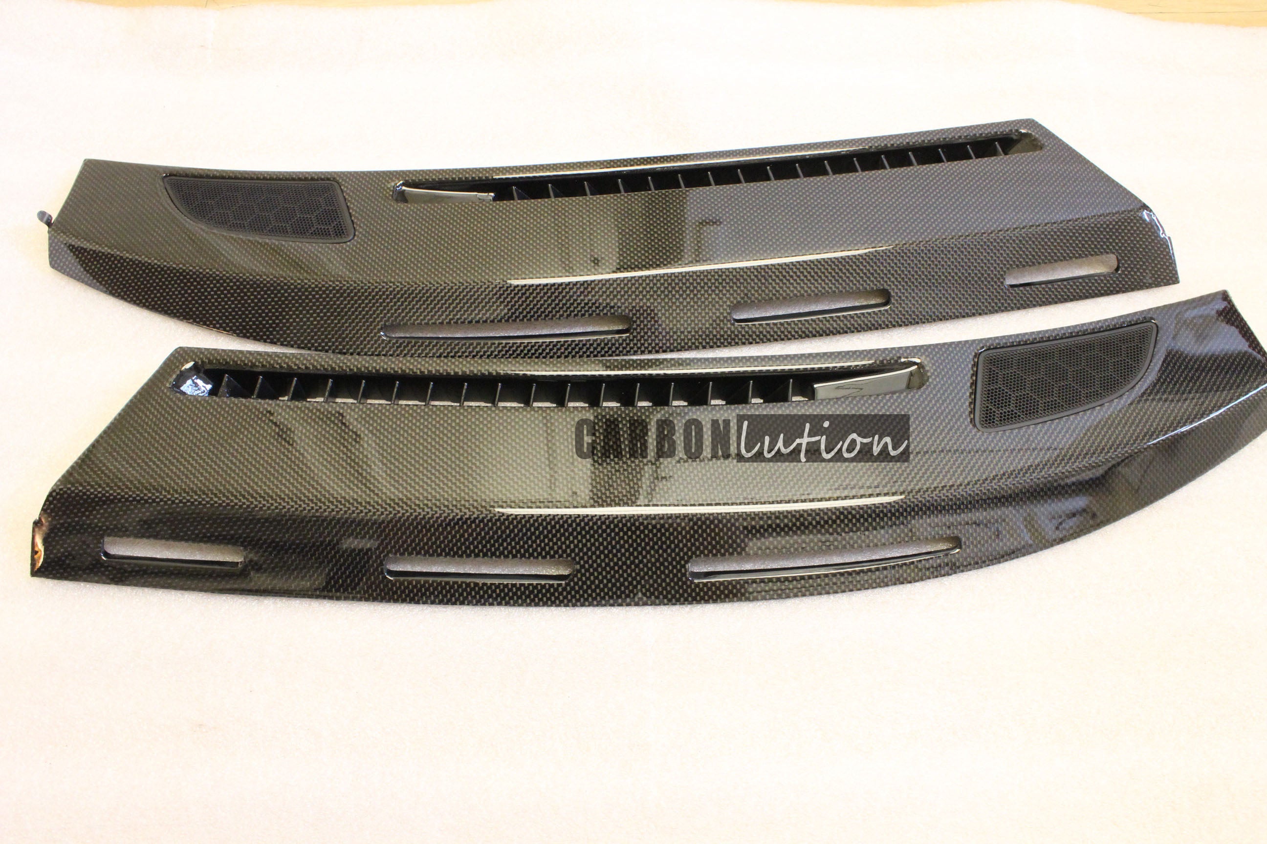 Carbon fiber dash board defroster trim