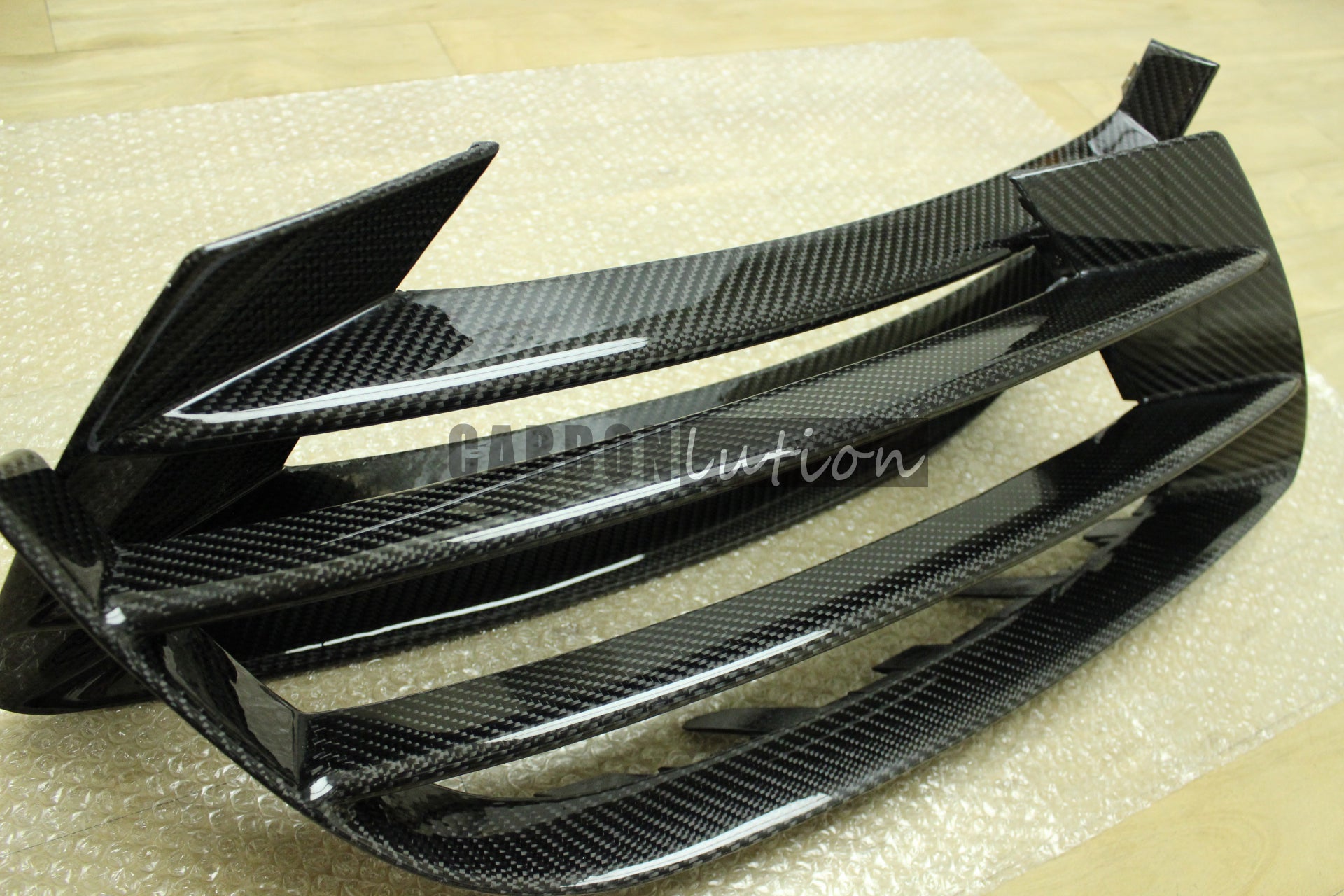 Audi R8 carbon fiber front bumper vents (v10)