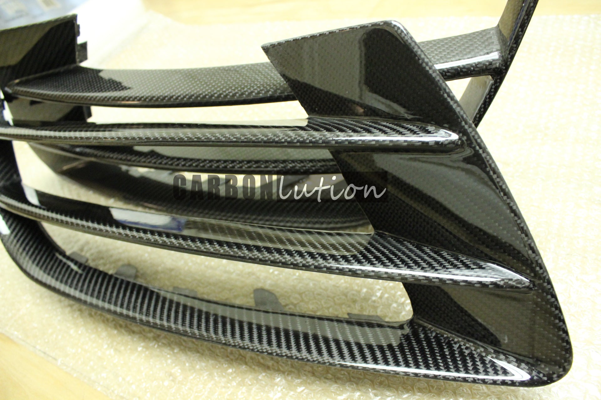 Audi R8 carbon fiber front bumper vents (v10)