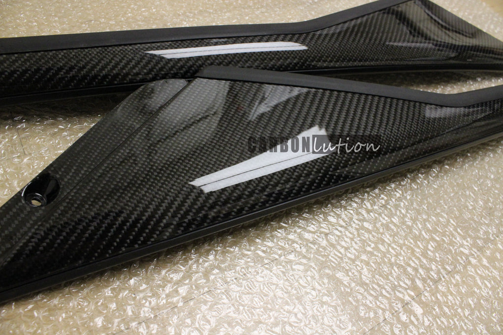 Carbon fiber outside pillar