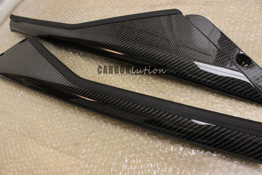 Carbon fiber outside pillar