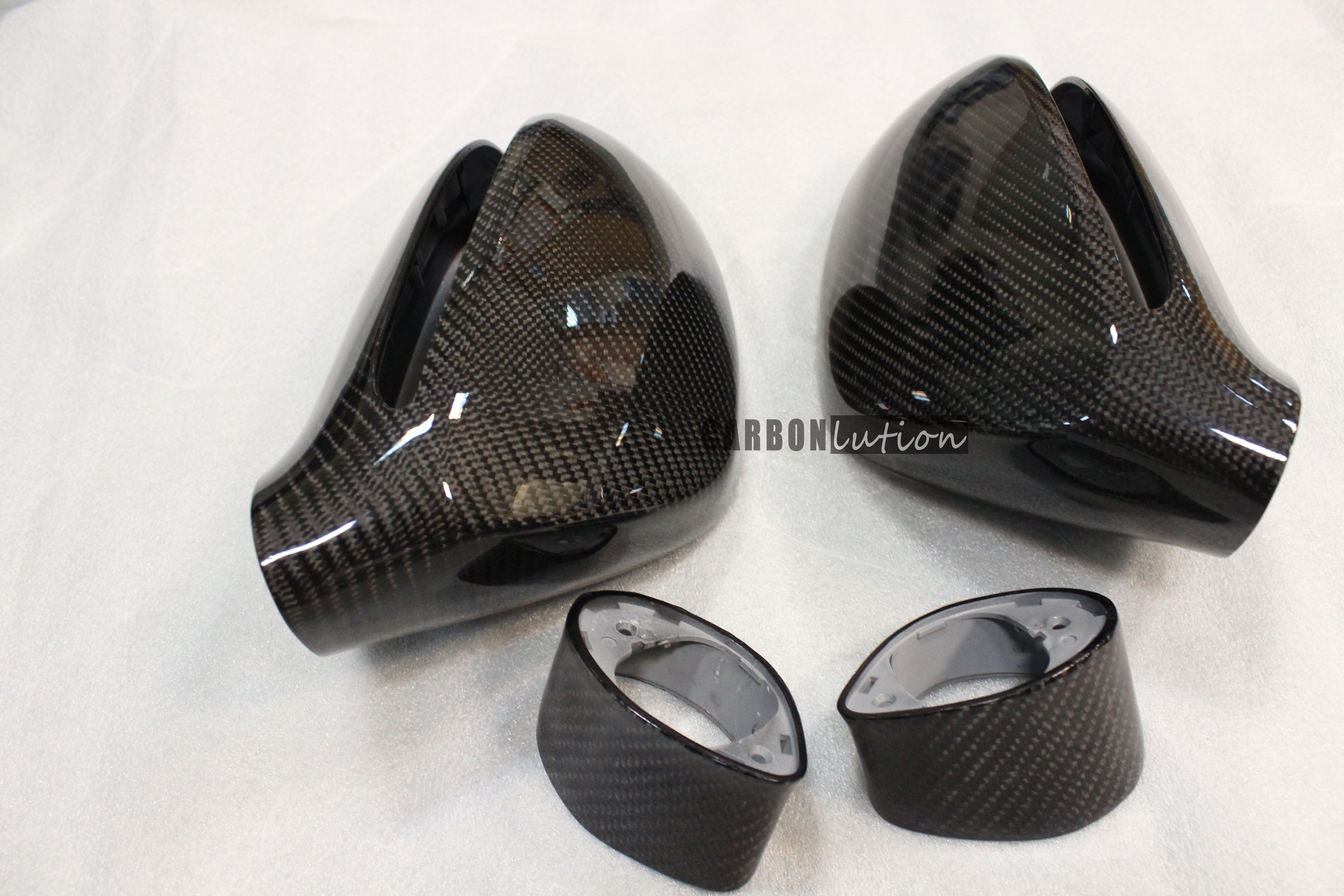 Carbon fiber mirror housing